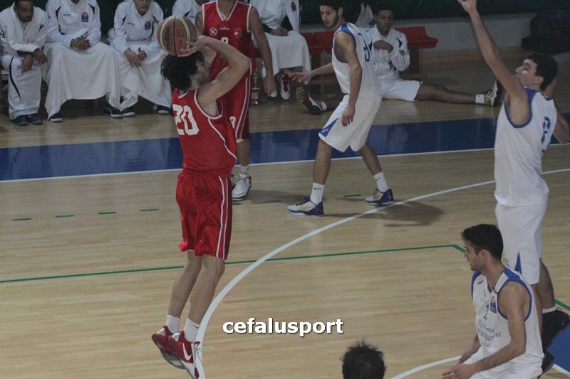 120129 Aquila 118_tn.jpg